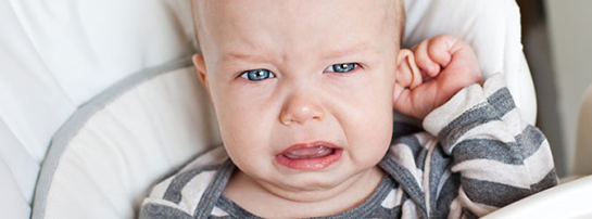 Bebeklerde Kulak İltihabı Belirtileri ve Tedavisi